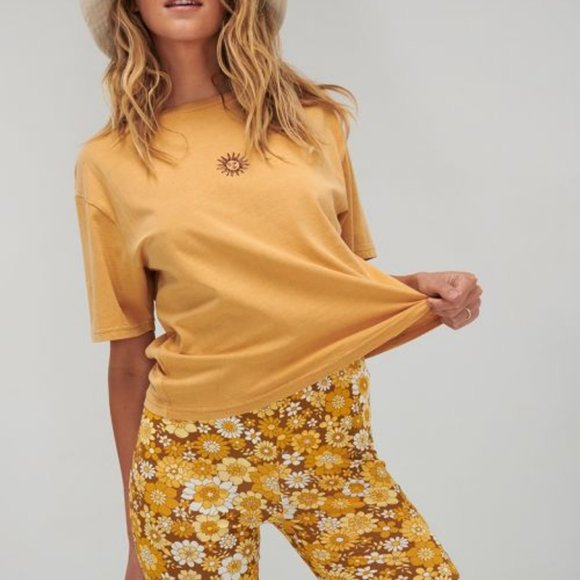 Ghanda Embroidered Sunburst Tee (NWT) - Picture 3 of 6